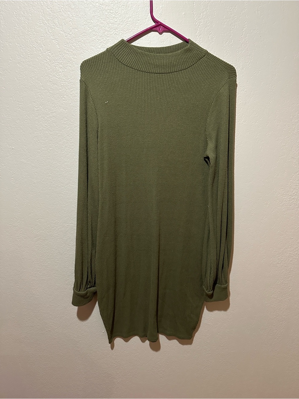 35.Mid turtle neck dress